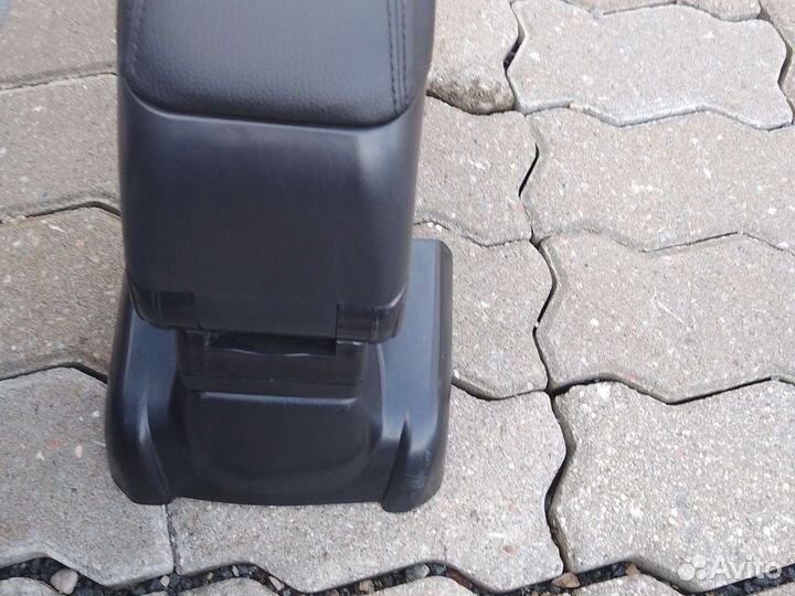 Подлокотник ford focus