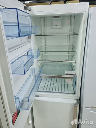 Холодильник AEG Dynamic Air Technology