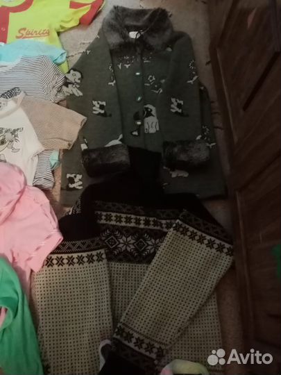 Одежда для девочки пакетом 140 см