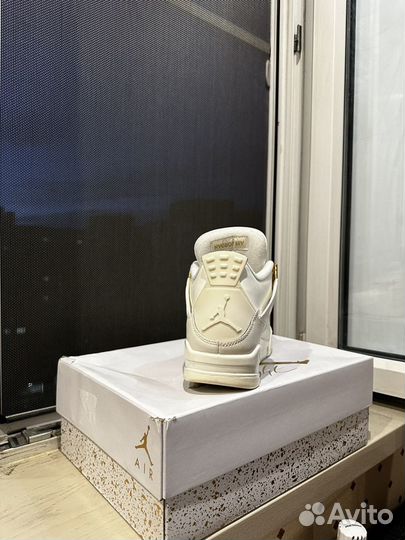 Nike air jordan 4 retro metallic gold