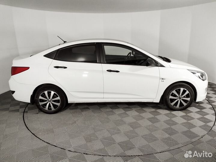 Hyundai Solaris 1.6 AT, 2015, 222 100 км
