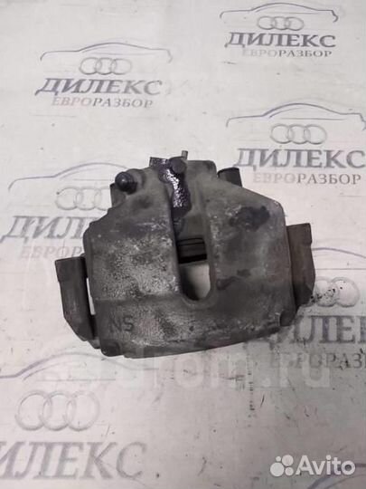 Суппорт передний правый VW Golf V Plus 2005-2014