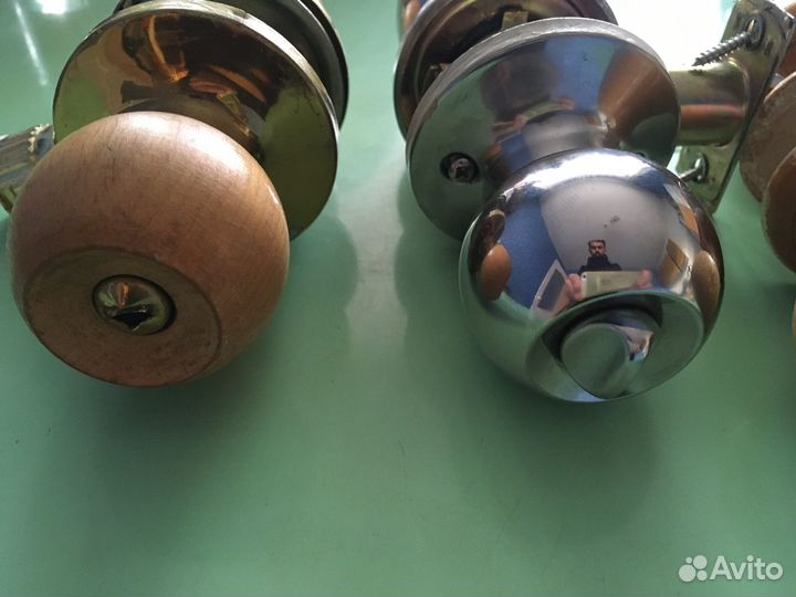 Ручка дверная межкомнатная с защелкой