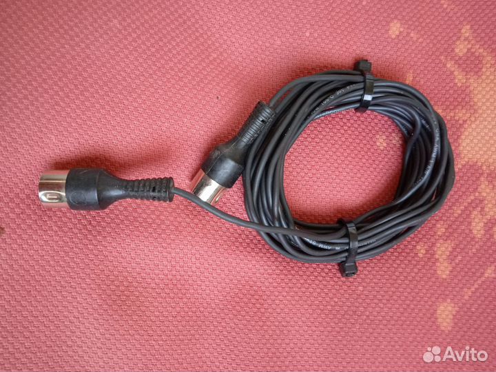 Кабель от акустики Bang Olufsen 5m штатный