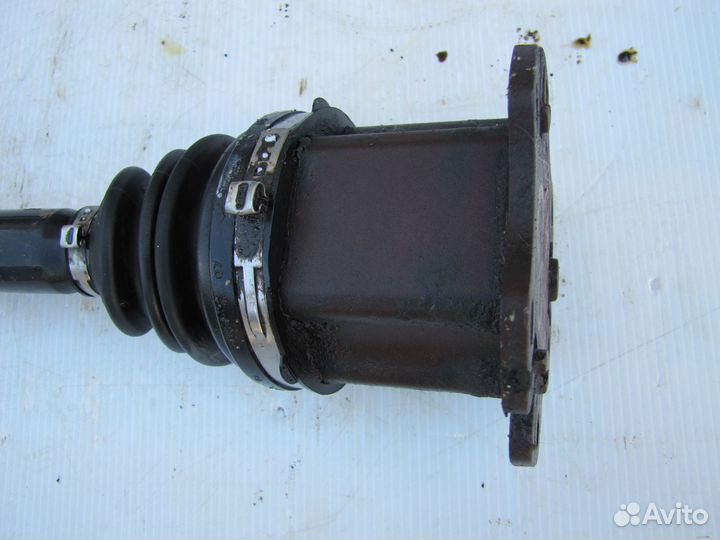 Audi A6 C6 полуось правая