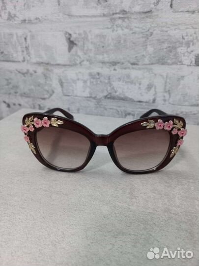 Солнцезащитные очки б/у