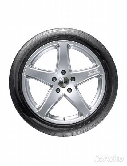 Bridgestone Dueler H/P Sport 215/60 R17