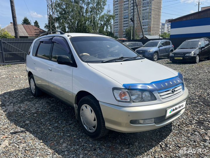 Toyota Ipsum 2.0 AT, 1997, 260 000 км