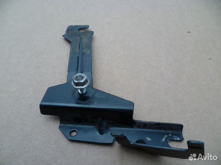 Фольксваген Туарег нф Кронштейн