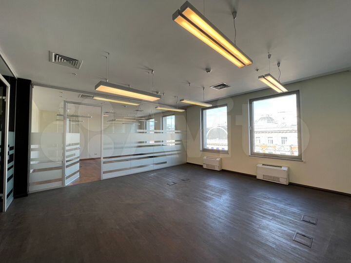 Офис 883 кв.м