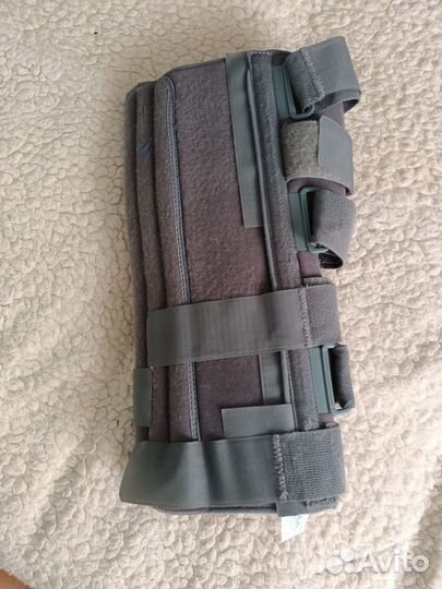 Ортез на коленный сустав