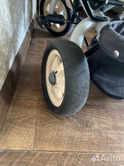 Детский велосипед с родительской ручкой