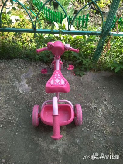 Детский трехколесный велосипед бу