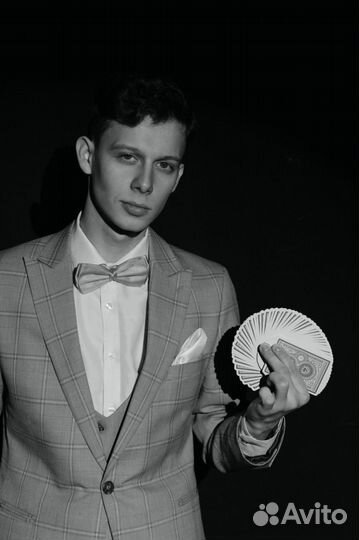 Иллюзионист - фокусник Евгений Сундуков