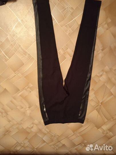 Вещи на девушку стройную размер 42/44 отдам за