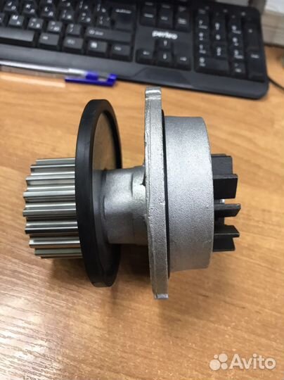 Насос водяной(помпа)