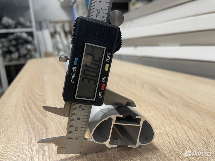 Багажник для Лада Калина Кросс Titan аэро с замком