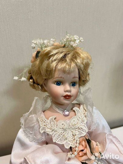 Фарфоровая коллекционная кукла балерина