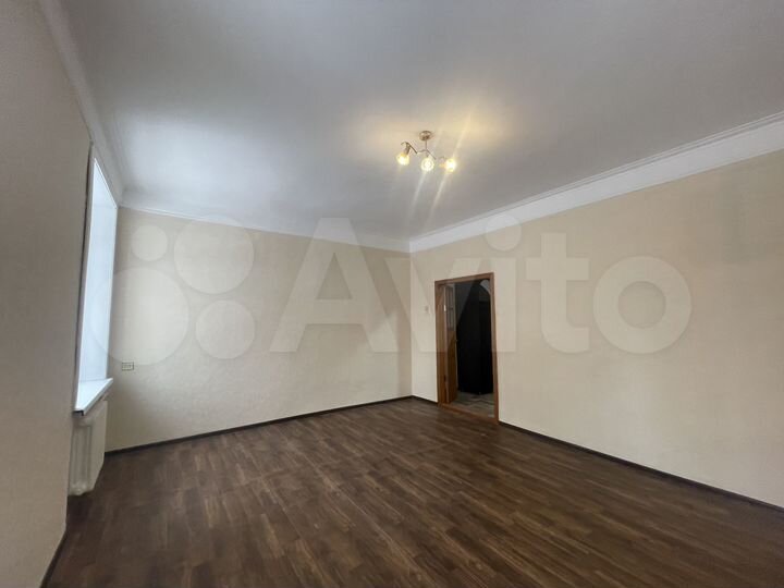 4-к. квартира, 98 м², 1/4 эт.