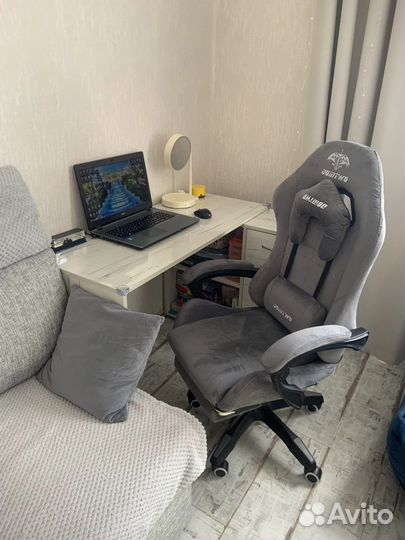 Офисное компьютерное кресло
