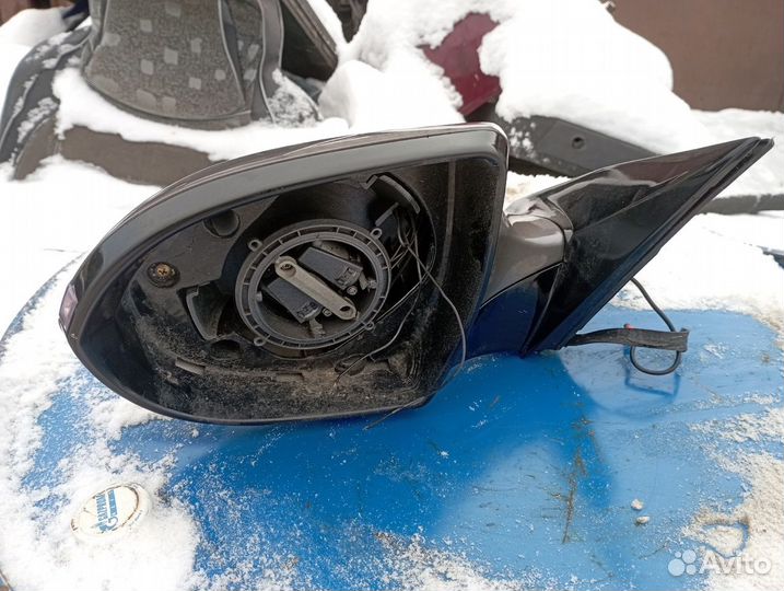 Левое зеркало заднего вида на Kia Sportage 3