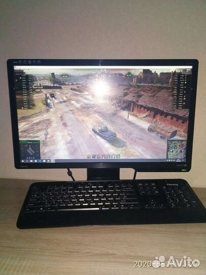 Компьютер с монитором