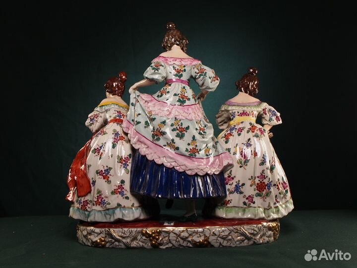 Фарфоровая композиция 