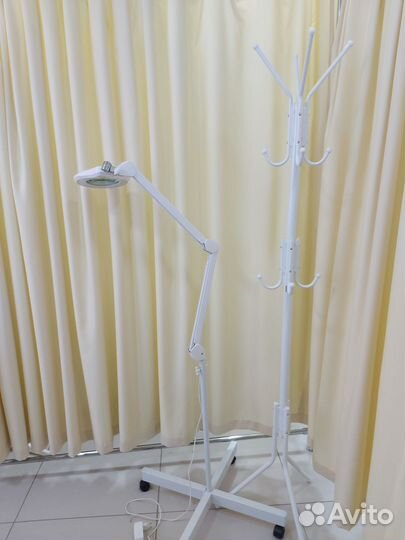 Лампа лупа напольная