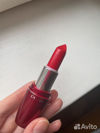Красная помада Pupa volume 401 новая