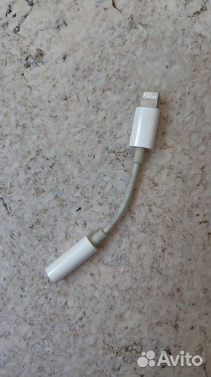 Переходник iPhone, Lightning - aux 3.5