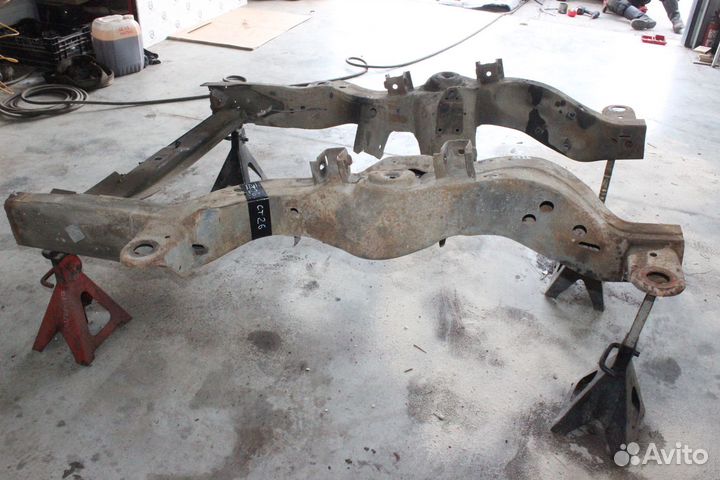 Рама передняя часть 2WD Chevrolet Tahoe GMT400