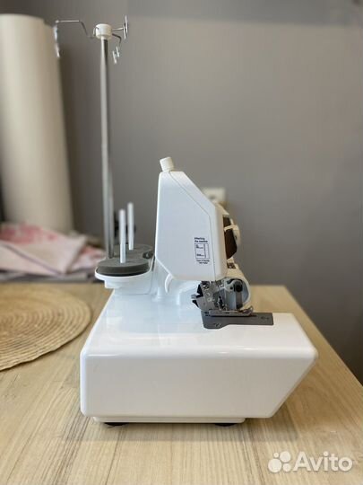 Оверлок для швейной машины