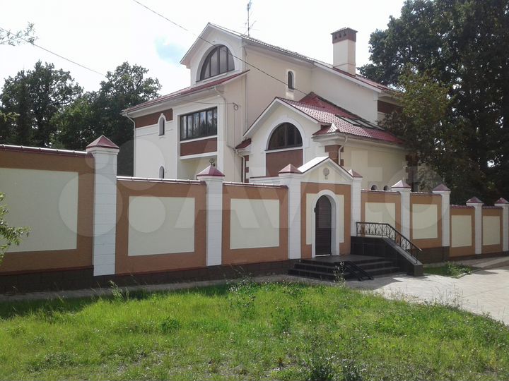 Здание, 620 м²