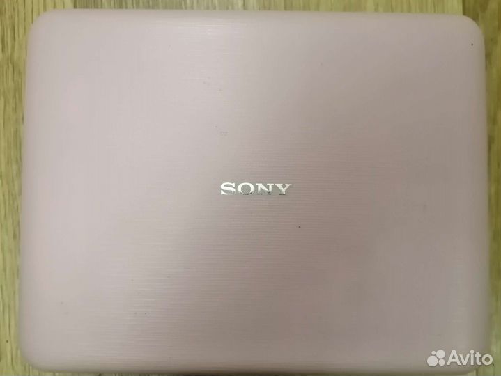 Портативный видеопроигрыватель