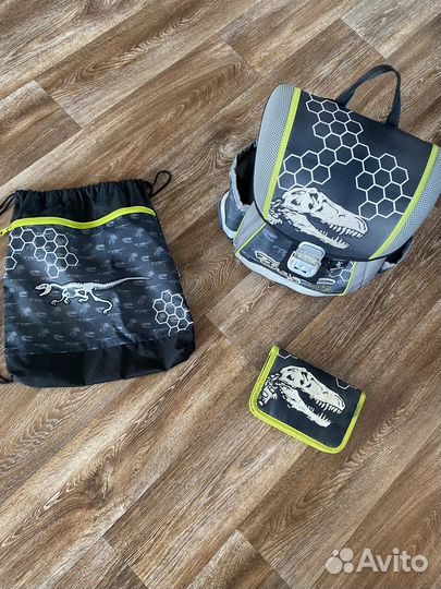 Школьный рюкзак/ ранец