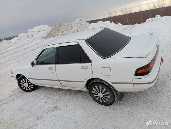 Toyota Carina 1.6 AT, 1990, 200 000 км