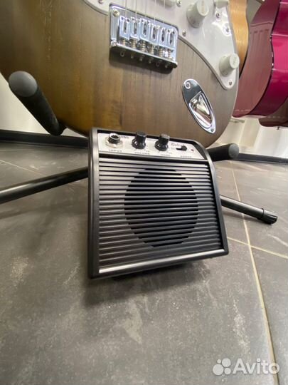 Belcat G3DC Гитарный мини-комбоусилитель, 3Вт