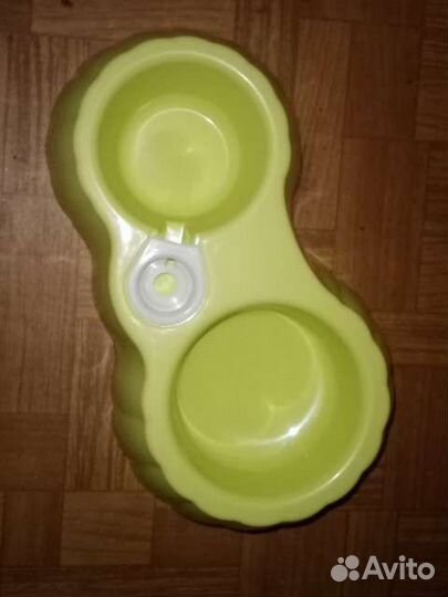 Корм, шлейки чашки, лотки, пуходерка