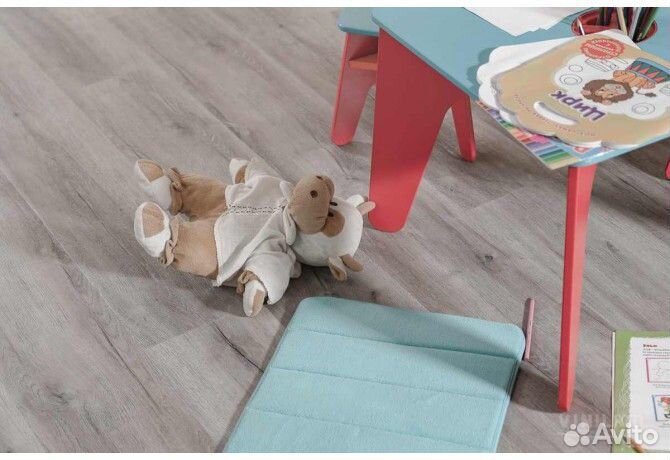 Кварц виниловый ламинат