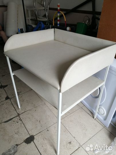 Пеленальный стол