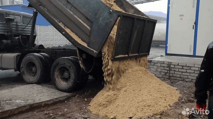 Песок карьерный в наличии