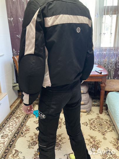 Мотоциклетный костюм