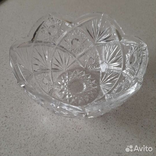 Хрустальная ваза