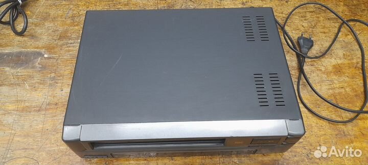 Продам видео плеер кассетный otake VP-33