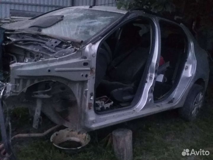 Порог левый Рено Логан 2