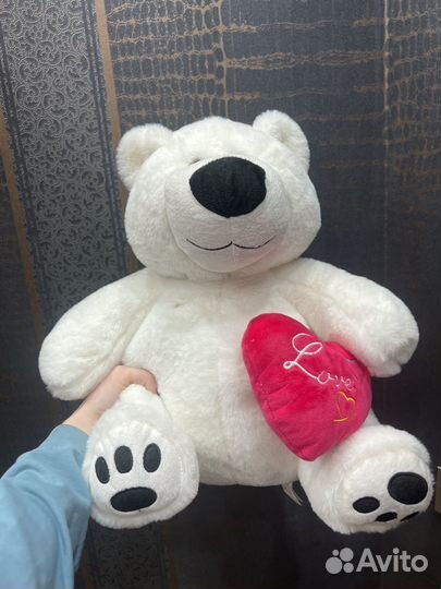 Плюшевый мишка с сердцем 40см