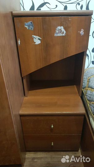 Тумбочка прикроватная бу
