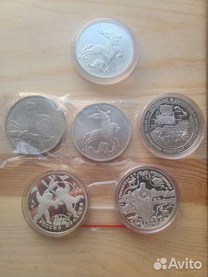 Серебряные монеты мира