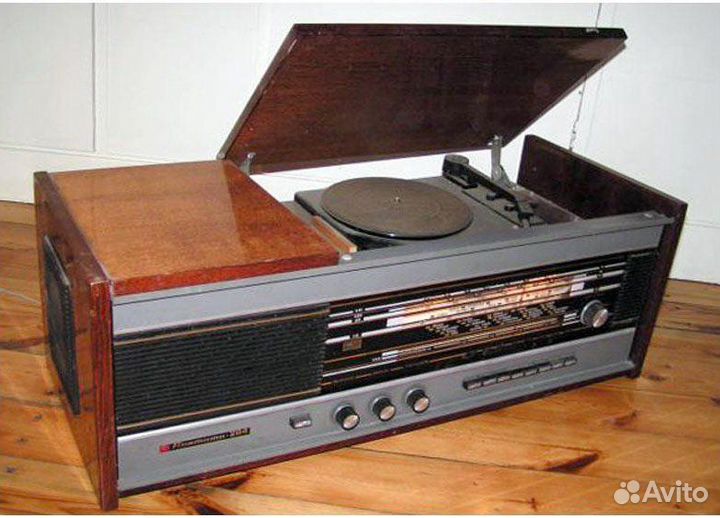 Части от радиол Кантата, Урал, Сириус, Романтика