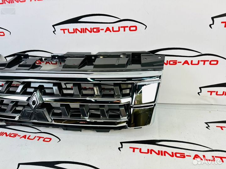 Решетка радиатора Mitsubishi Pajero 2014-23